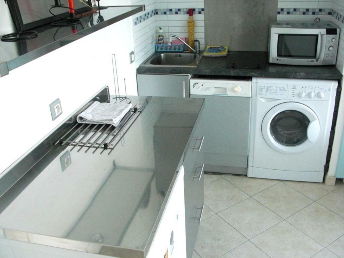 Agreable Appartement 4 Personnes A Villeneuve-Loubet Plage, Piscine, Mer, Commerces A Proximite Bagian luar foto